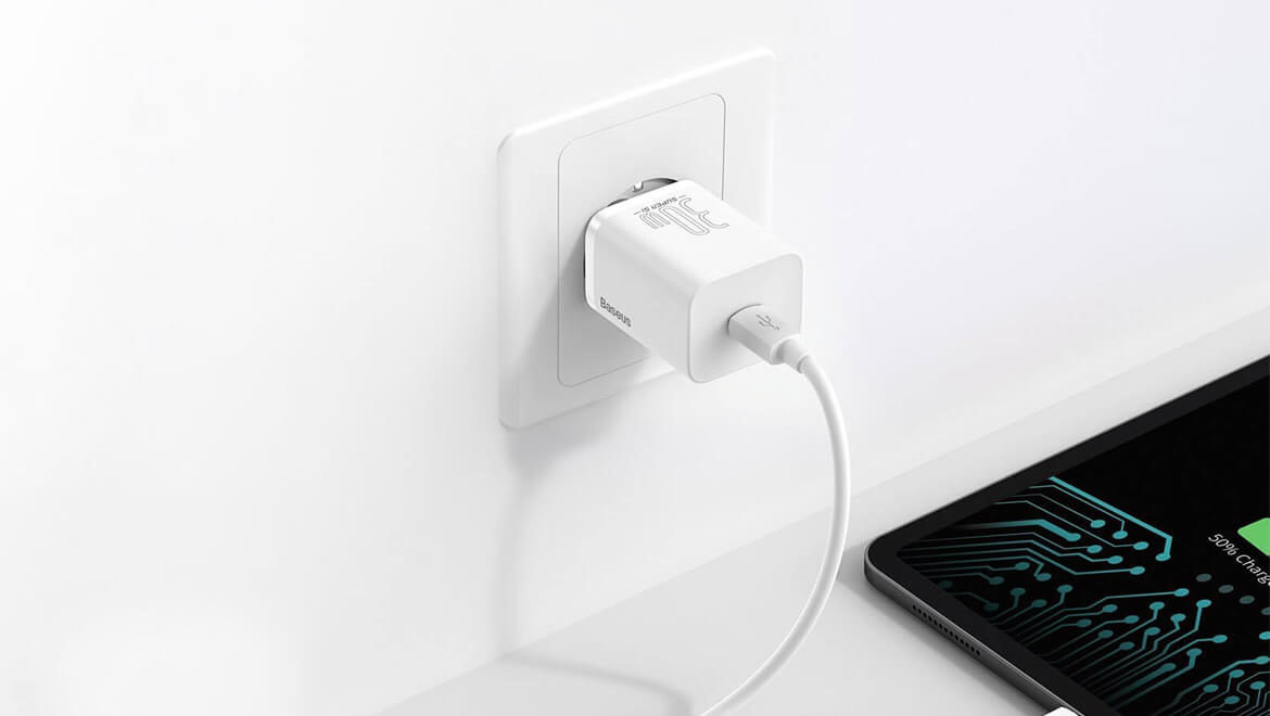 Baseus Super Si Зарядно устройство USB-C 30W EU (бяло)